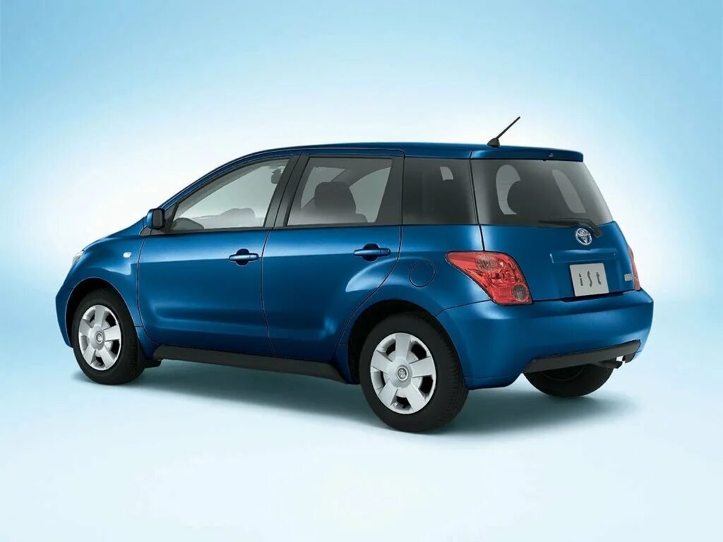 Японская тойота ист. Тойота ист 2001. Тойота ист 2007. Тойота ист 2022. Toyota ist ii.