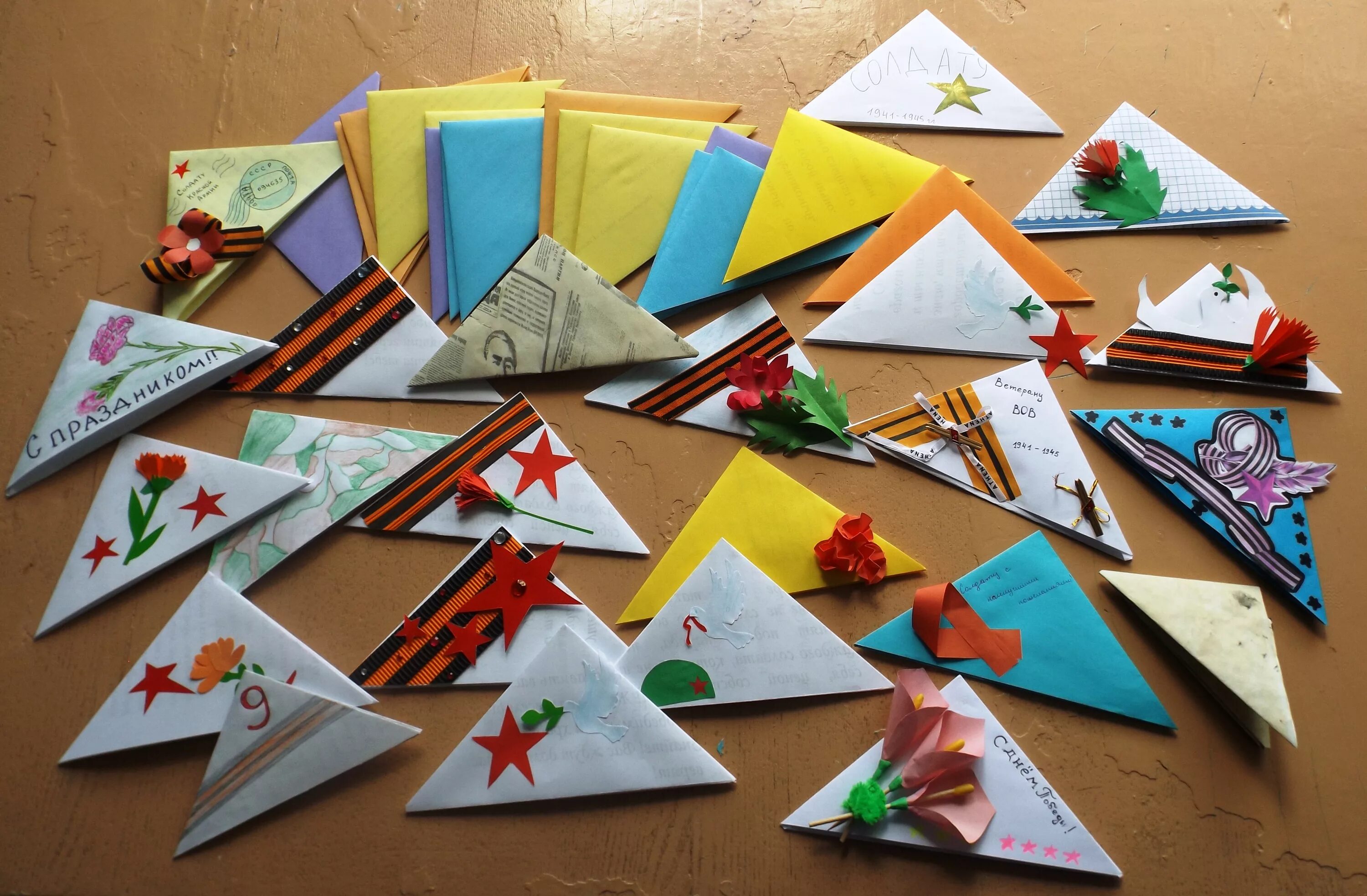 поделки к 9 мая. занятие математикой в доу. аппликация в старшей группе. веселые геометрические фигуры. поделки ко дню победы.