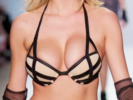 Kate Upton sexy big breast Beach Bunny Swimwear pokies.