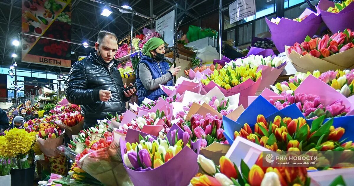 Поздравлять никого не будем