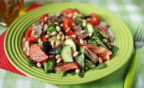 Салаты с мясом огурцами фасолью