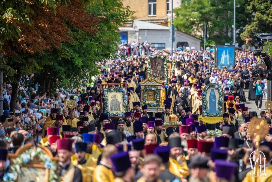 Крестный ход против наступления украины. Шествие в крестном ходе. Крестный ход против коронавируса. Крестный ход в санкт-петербурге 2022. Крестный ход на невском 12 сентября.