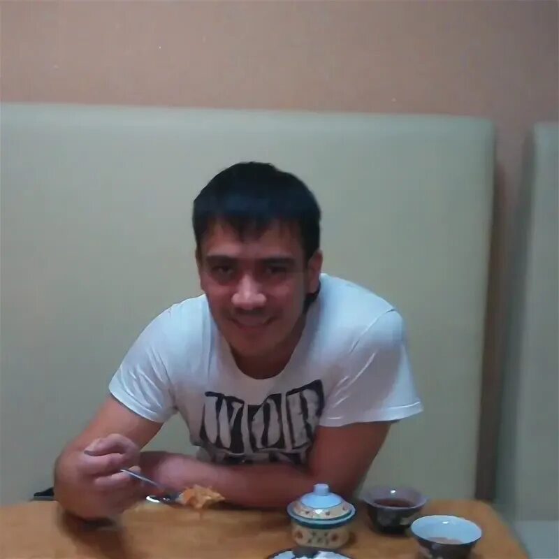 Бека ахмедов биография. Азаматов ахмат нурчукович. Сколько лет беке ахмедова. Сколько лет беке ахмедова. Жена бека ахмедова.