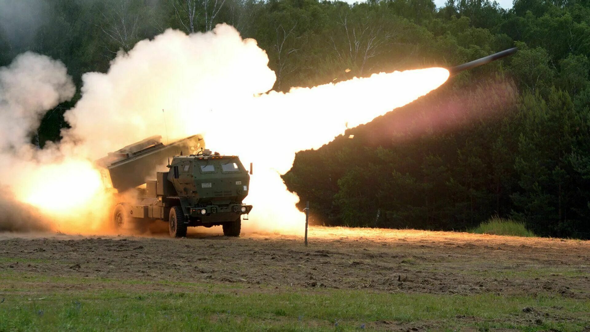 РСЗО m142 HIMARS. РСЗО m142 HIMARS США. РСЗО м142. HIMARS реактивная система залпового.