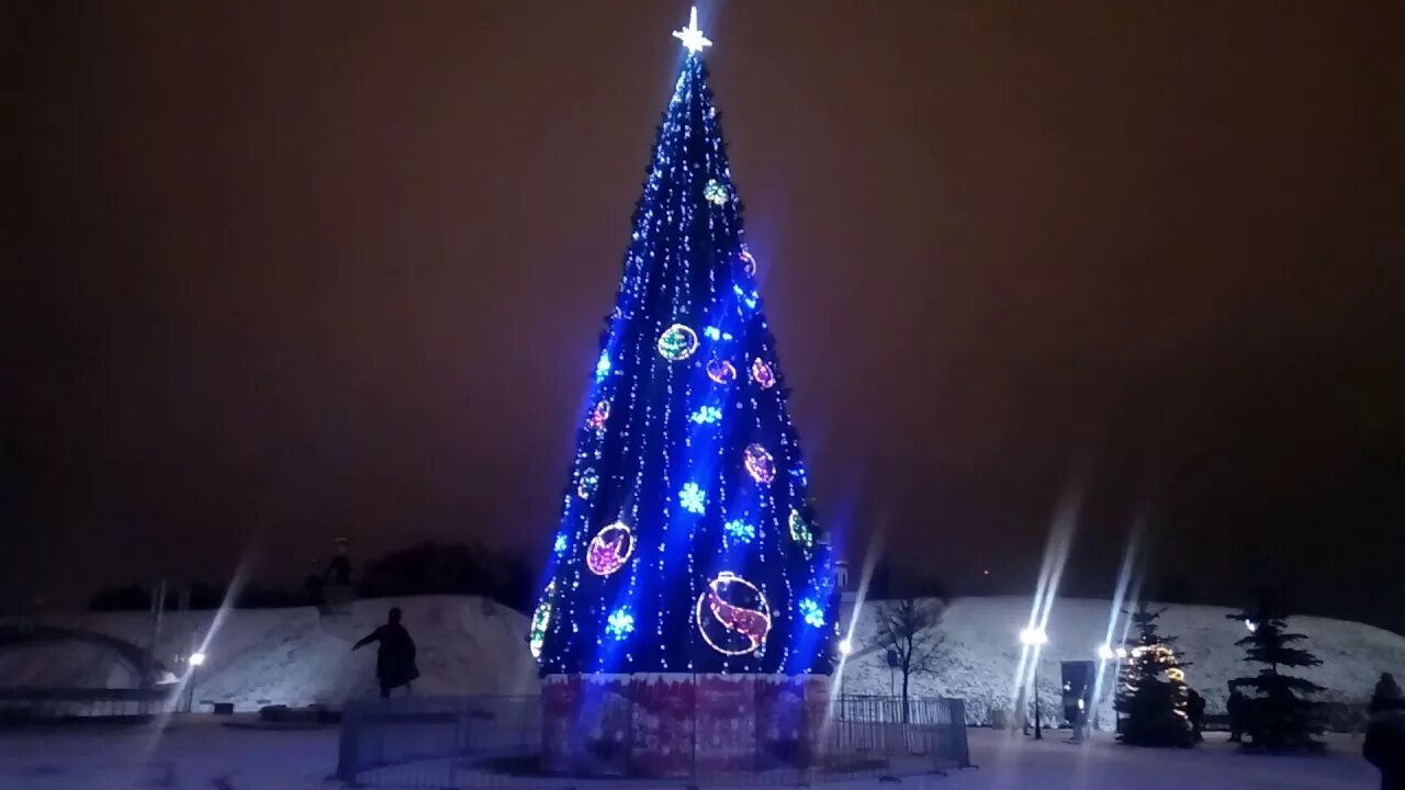 Елки в дмитрове для детей. Новогодний дмитров. Елки в дмитрове для детей. Елка в дмитрове 2022. Елки в дмитрове для детей.