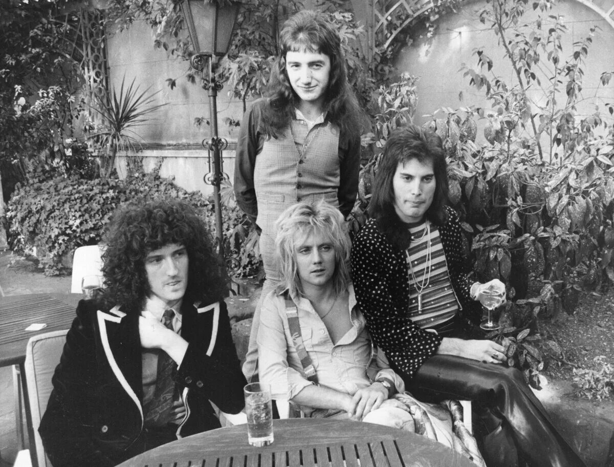 Участники группы квин. Группа куин в молодости. Группа Квин 1974. Группа Queen в молодости. Группа Квин 1970.