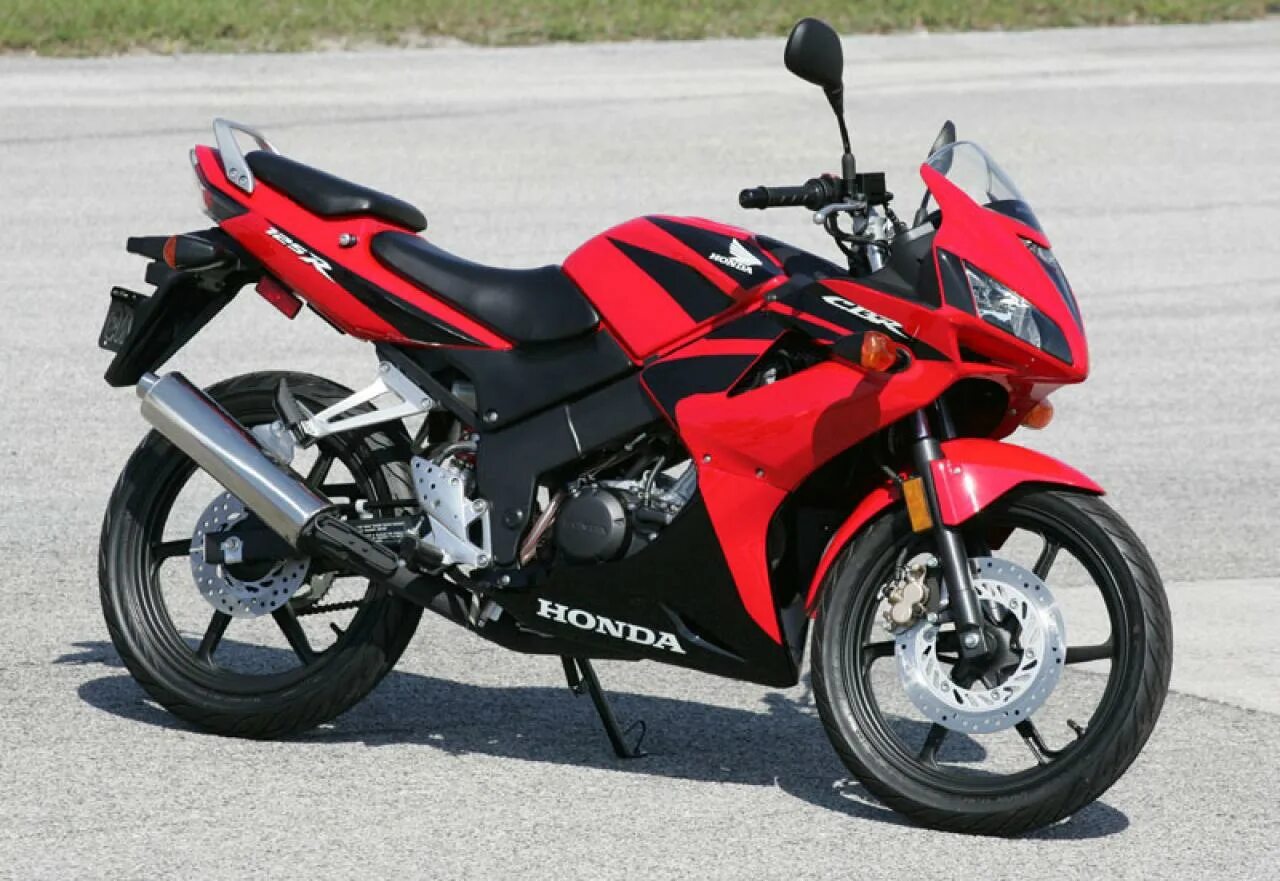 Сбр 125. Honda cbr125r. honda cbr 125. хонда сбр 125 р. мотоцикл honda cbr 125.