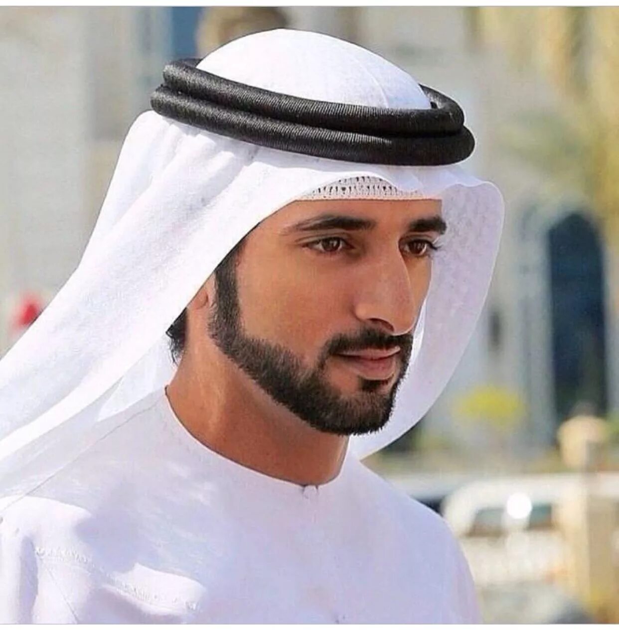 Дубайский шейх. Наследный принц Дубая. Шейх Дубая Хамдан. Эмиратский принц Хамдан.