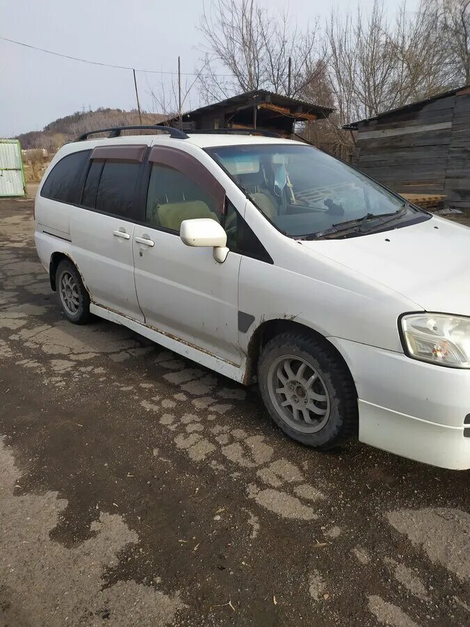 Либерти 2001 года. Nissan Liberty 2001. Ниссан Либерти 2001 года. Ниссан Либерти 2001 с мухобойками. Ниссан Либерти сидан 2001.