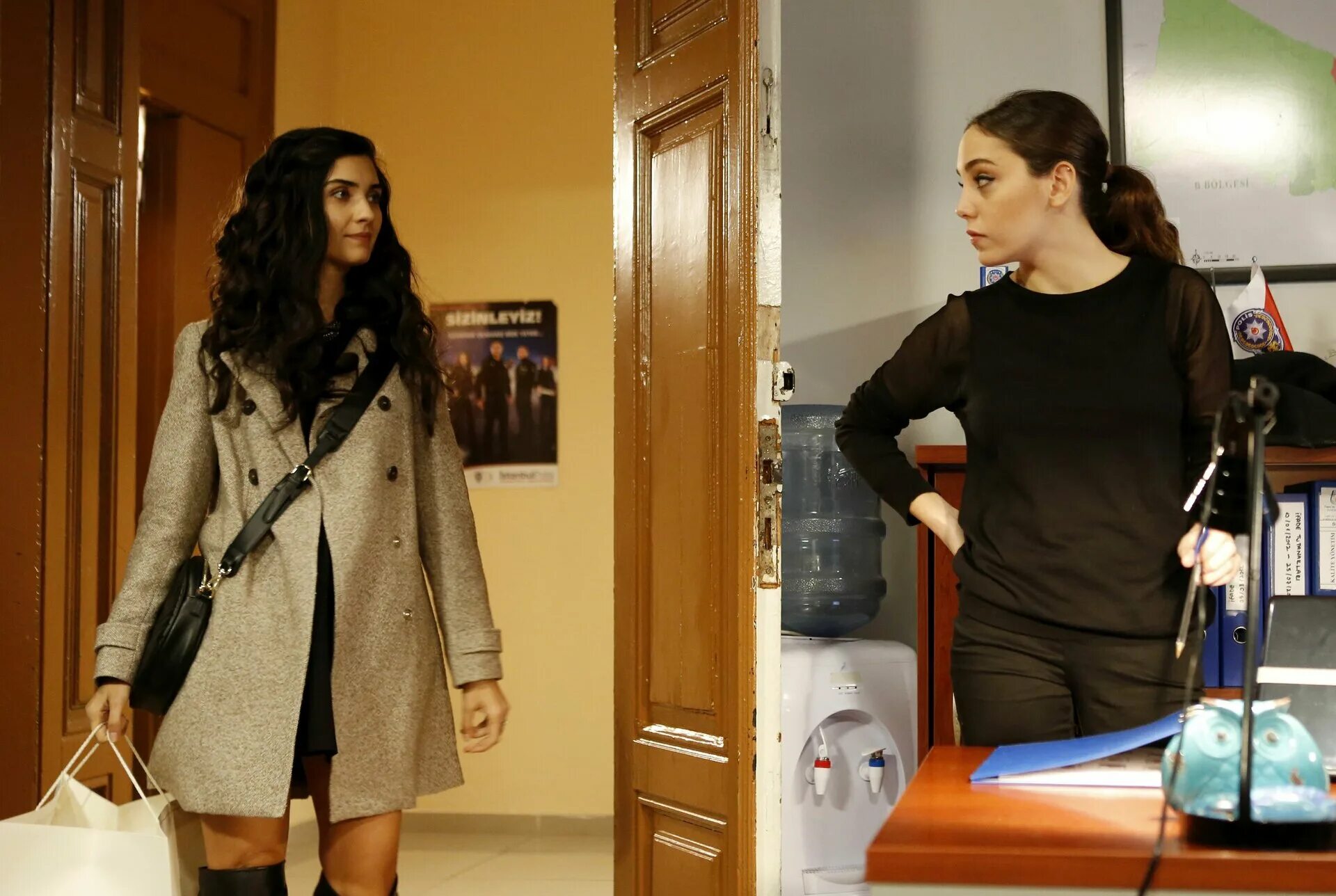 фильм турецкий грязные деньги лживая любовь. сериал грязные деньги и любовь. грязные деньги лживая любовь турецкий сериал. грязные деньги, лживая любовь фатих и. грязные деньги и любовь ипек.