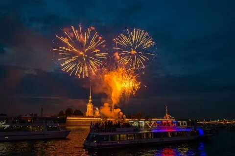 Во сколько в санкт петербурге будет салют