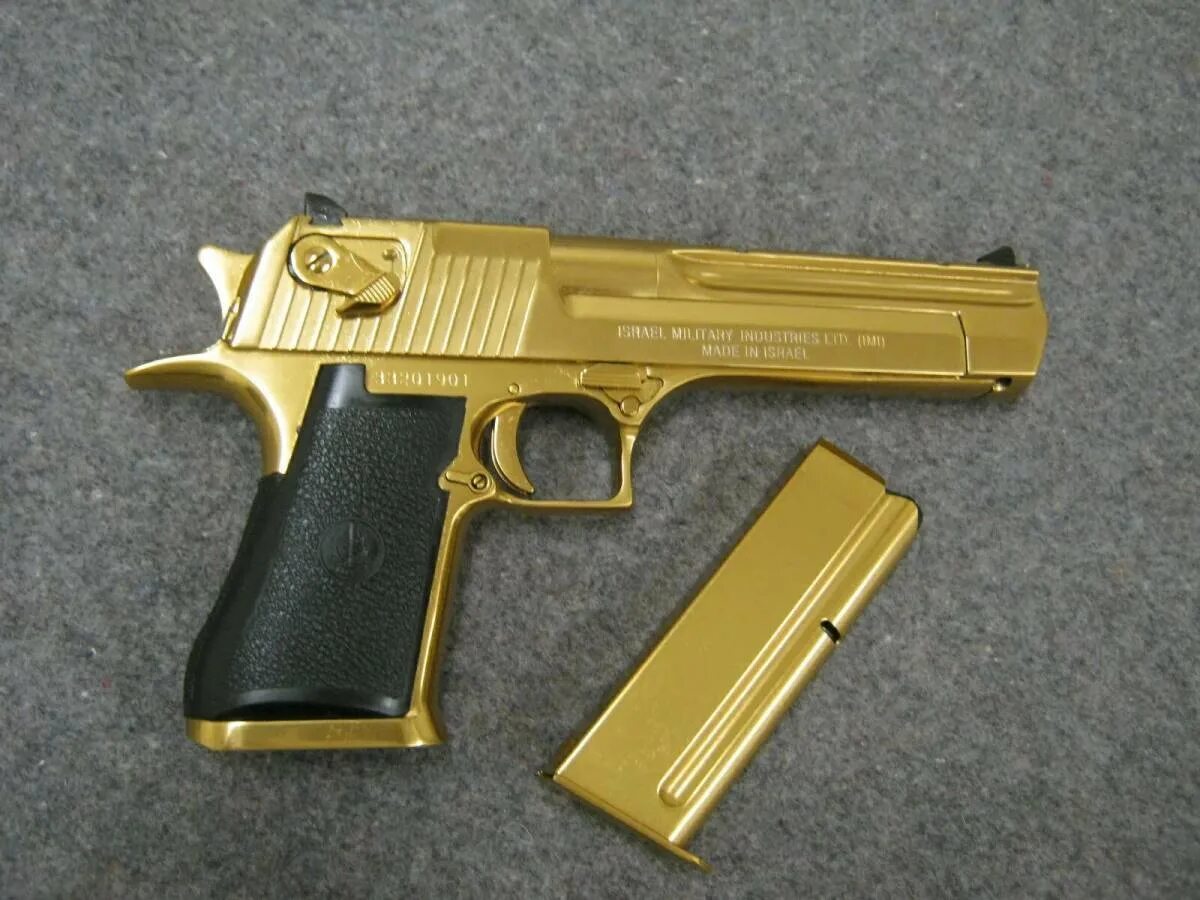 Оружие дигл. Desert Eagle 50ae Gold. Desert Eagle 50 золотой. Desert Eagle 44 Магнум. Desert Eagle 50 AE.