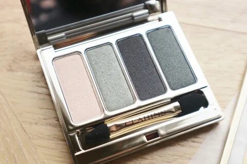 Clarins 06