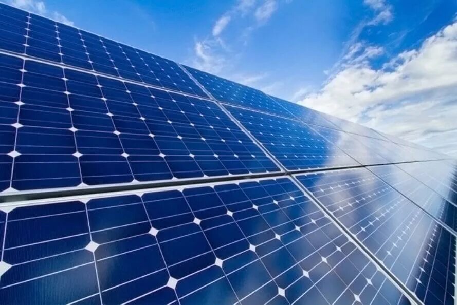 Доступная энергия. Солнечные батареи. Солнечные панели фон. Солнечные электроустановки. Солнечная Энергетика.
