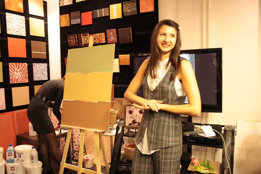 модельеры казань. оксана шейн дизайнер казань. салахова рада и расых казань модельер. декоративная студия марат ка технологии. марат ка 2021.