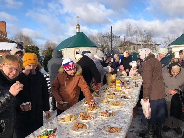 Сырная неделя перед великим. Сырная седмица Масленица. Масленица храм. Сырная седмица храм. Масленица сырная неделя.