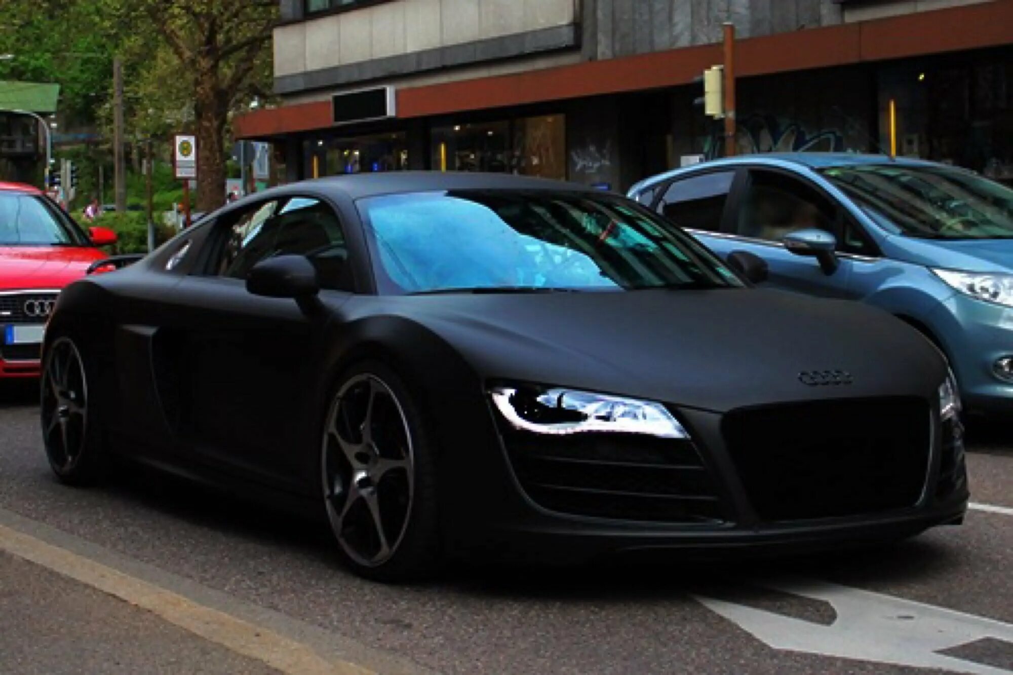 Ауди р8 матовая. Ауди r8 черная матовая. Audi r8 Black Matte. Audi r8 Black Matte Edition.