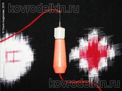 Как вставить иглу для ковровой вышивки