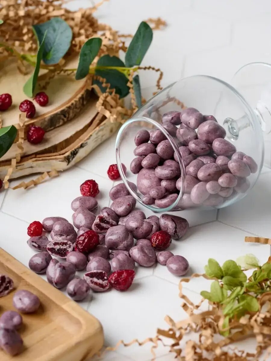 Izh berry. Вместо шоколада ягодка. Izh berry. Специя в драже сладкая. Izh berry.