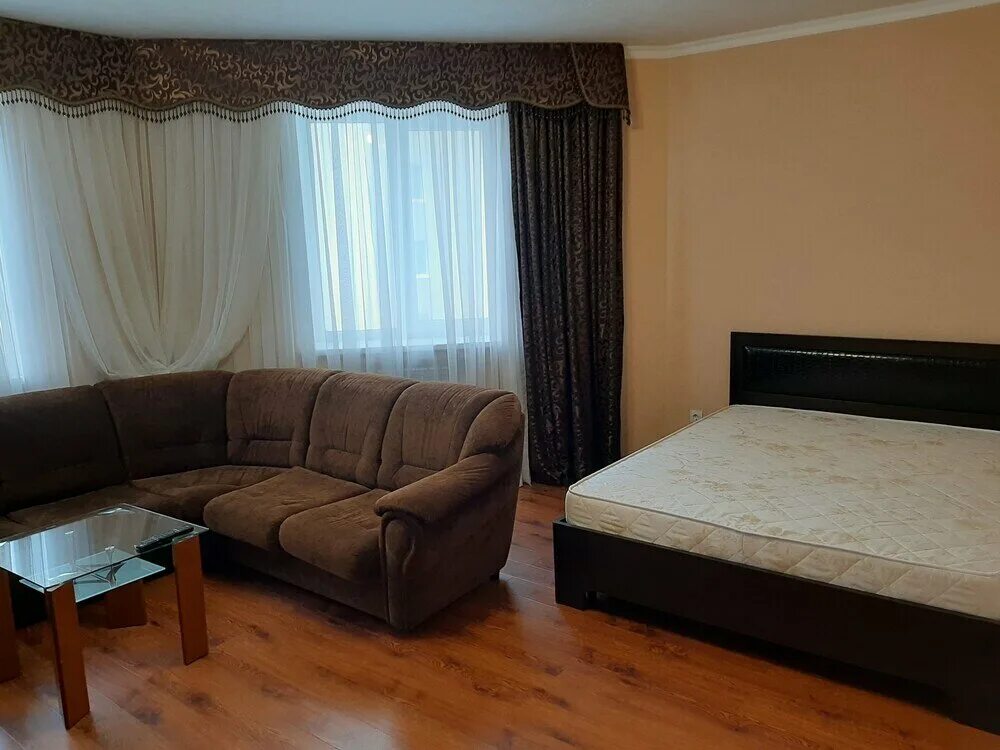 апартаменты на сенной рязань. ул. квартира в центре рязани. квартира на сутки рязань. снять квартиру в рязани посуточно без посредников.