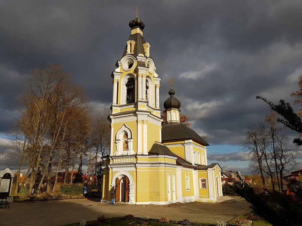 церковь успения архангельское-тюриково. успенская церковь в тюриково. храм успения пресвятой богородицы в архангельском-тюрикове. храм успения в тюриково. успенский святой богородицы храм архангельск.
