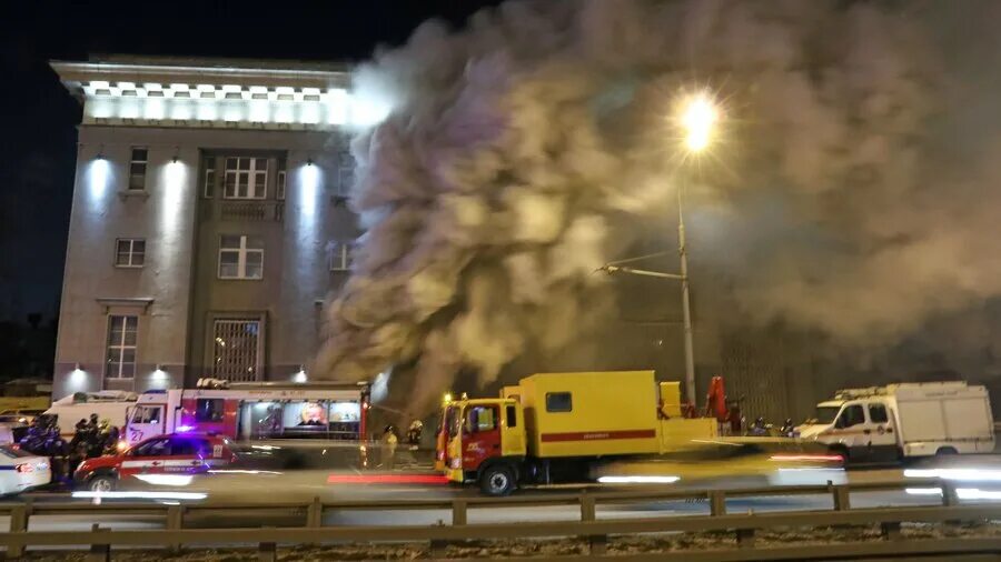 Пожар на волгоградском проспекте сейчас. Пожар на московском проспекте сегодня. Пожар на московском проспекте сегодня. Пожар на московском проспекте сегодня. Пожар ленинский проспект 40.