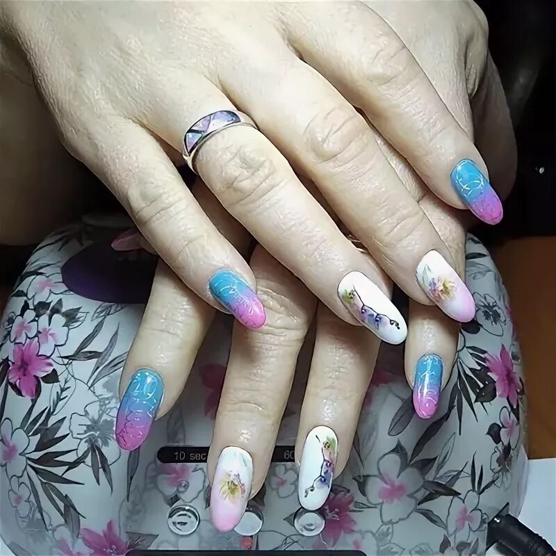 Хороший маникюр. Авито санкт петербург маникюр. Маникюр с питером на ногтях. Авито санкт петербург маникюр. Маникюр питер серый.