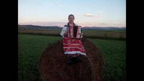 Слушать песни в исполнении горбуновой