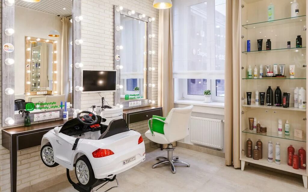 парикмахерская фэмили. парикмахерская фэмили. парикмахерская фэмили чистополь. фэмили стайл парикмахерская. парикмахерская фэмили.
