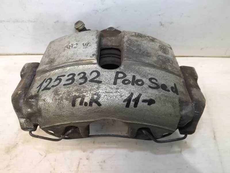 Суппорт передний фольксваген поло. Суппорт vw поло. Передний суппорт vw polo. Фольксваген поло передний суппорт. Суппорт vw ag поло седан.