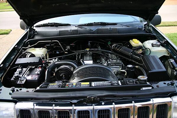 Двигатель srt8 6. Срт двигатель гранд чероки 8. 7 hemi. Jeep grand cherokee wk2 3. 2.