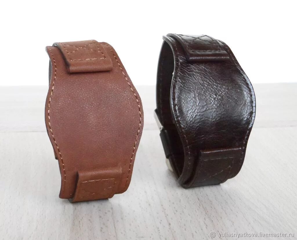 Кожаный браслет часы мужской. AGM 403 кожанный браслет для часов. Ремешок для часов guess кожаный rw0040g3. Часы guess Genuine Leather. Ремешок для часов guess Genuine Leather.