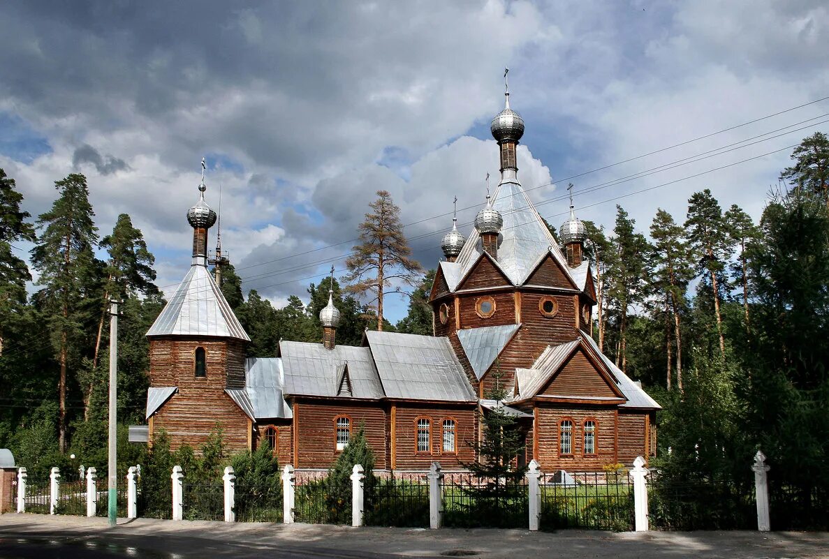 Церковь в ахунах пенза. Храм в ахунах пенза. Пензенские ахуны. Пензенские ахуны. Пензенские ахуны.