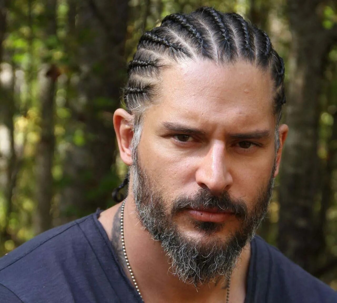 причёски викингов мужские для длинных волос. фото косого мужчины. райан гослинг косоглазие. фото косого мужчины. косоглазый в разные стороны.