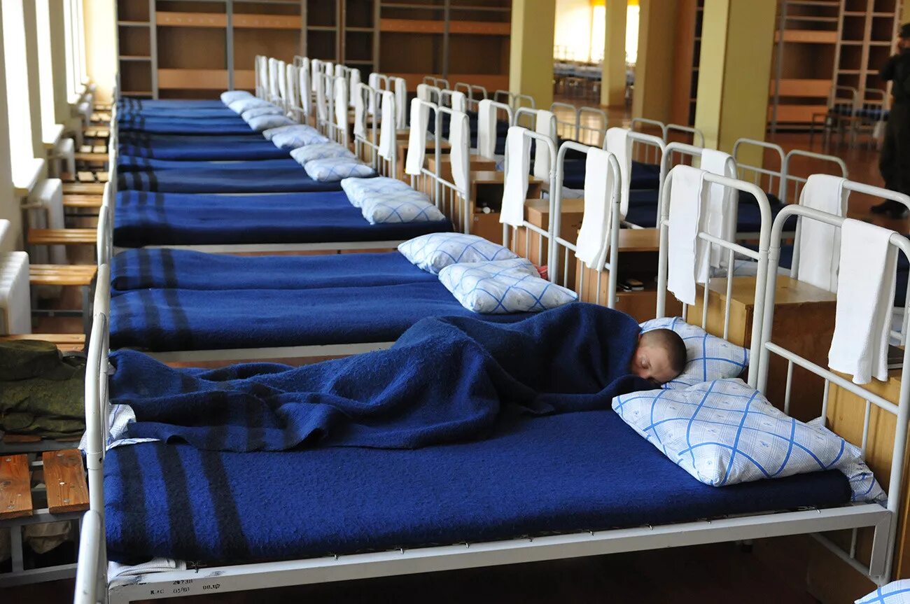 Новая казарма. Академия петра великого казарма. Новая казарма. Быстровозводимые казармы. Модульные казармы.