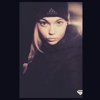 Пескова 1