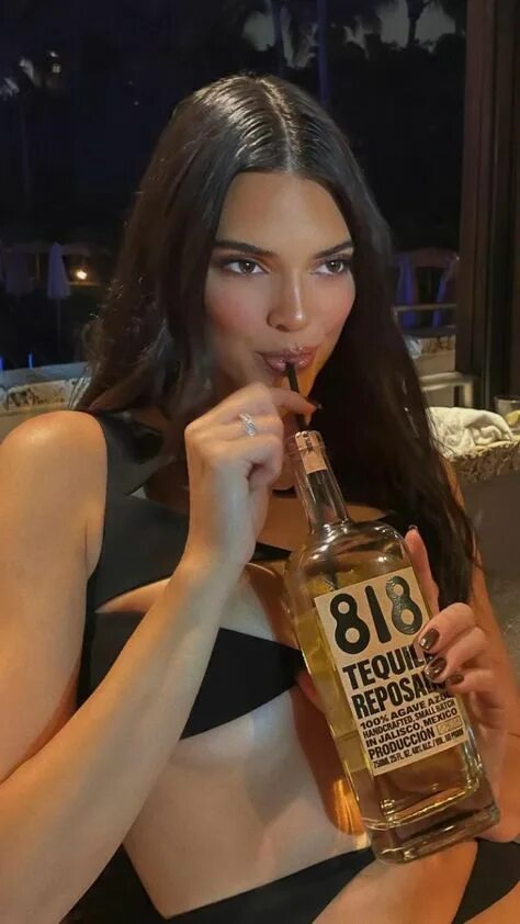 Текила 818. Кендалл Дженнер текила 818. 818 Текила. 818 Tequila about. 818 Tequila product.