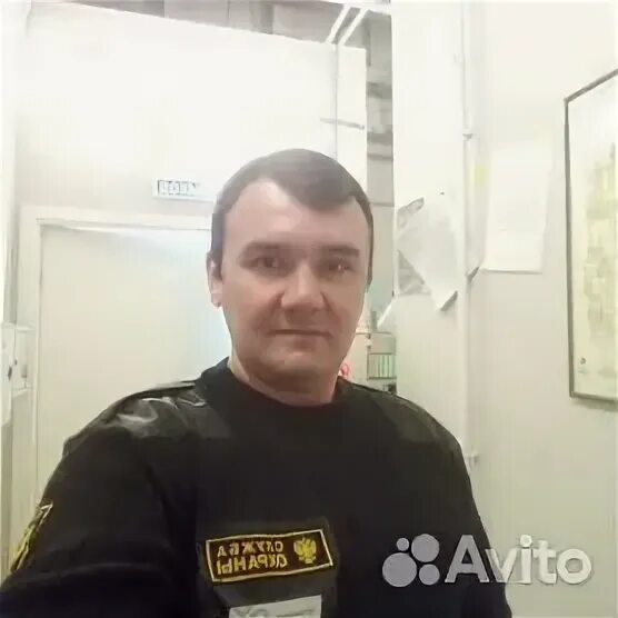 Требуется охранник. Требуется сторож охранник. Авито сторож волжском. Значок полевой сторож. Требуется сторож.