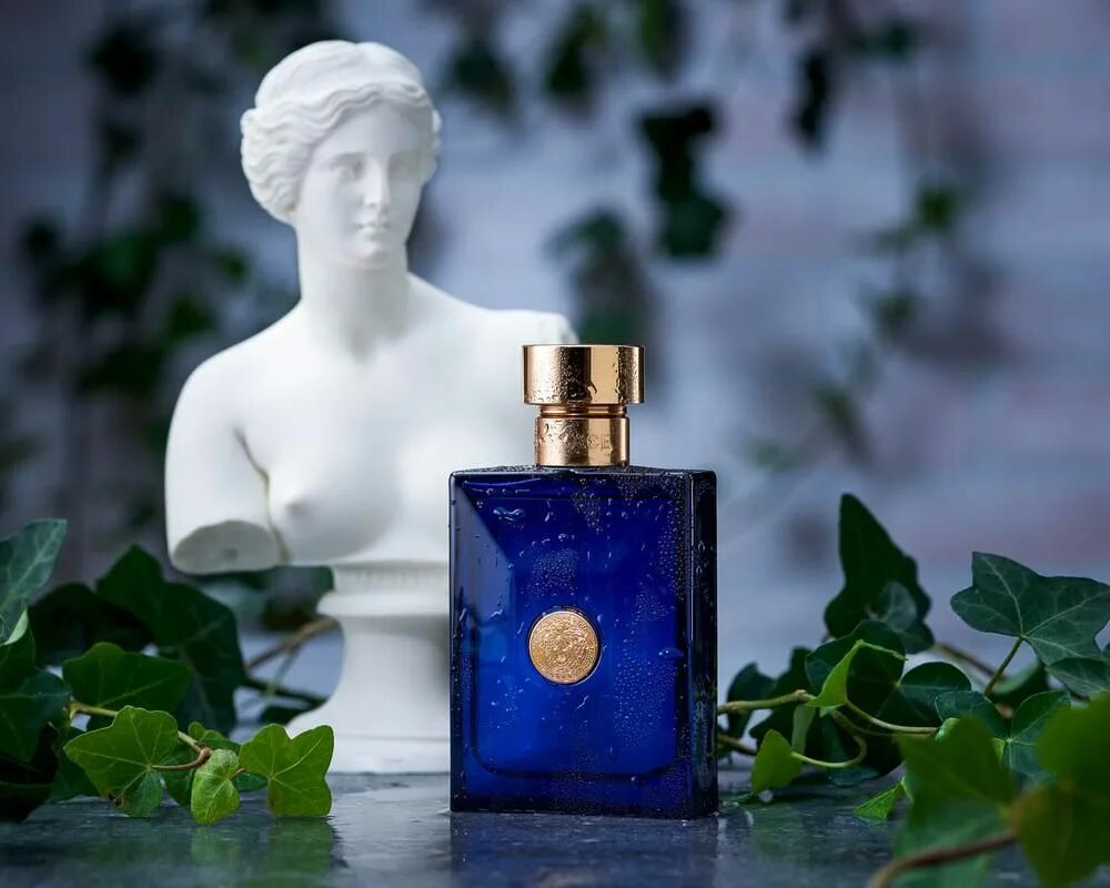 Versace pour homme Dylan Blue Versace. Versace Blue Perfume. Versace Blue Parfum. Версаче нишевая парфюмерия.