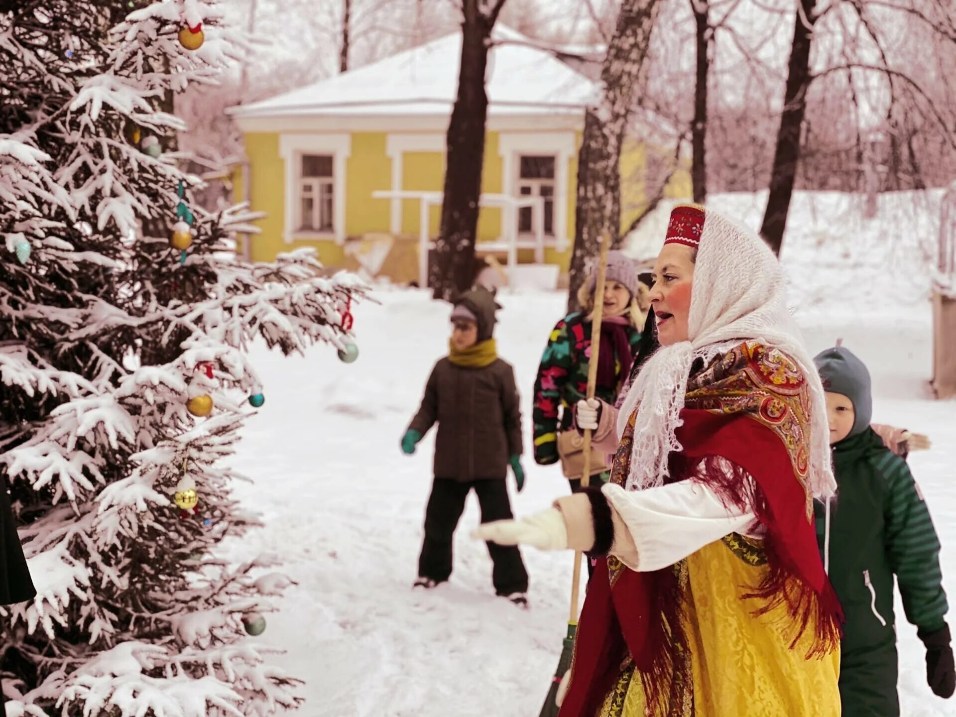 Надежда кадышева 2023. Ленинские горки зима новый год. Андрей малахов 2022 песни от всей души. Новогодняя программа кадры. Новогоднее шоу андрея малахова.