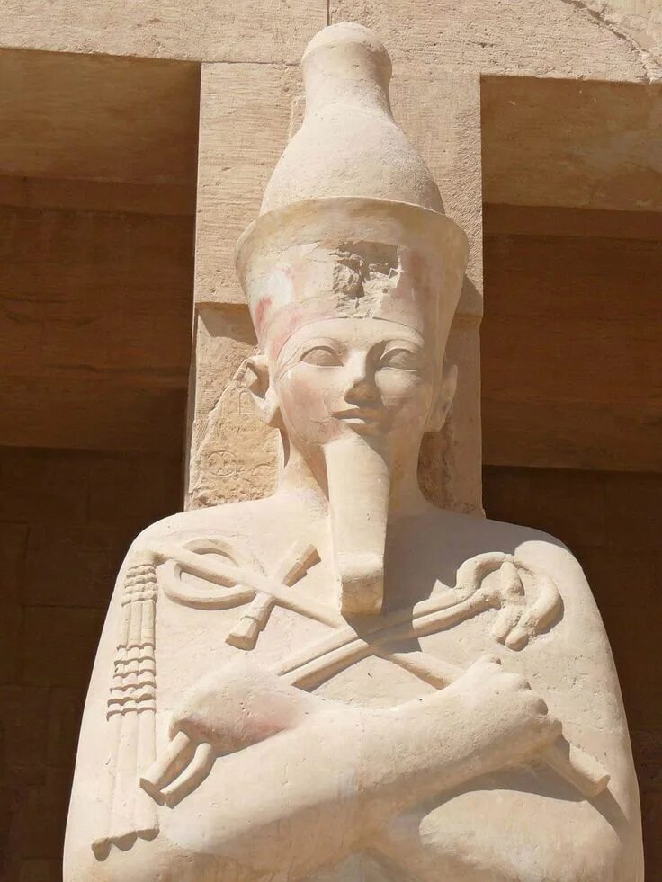 Хатшепсут. Фараон Хатшепсут. Царица Хатшепсут. Женщина фараон в Египте Хатшепсут. Статуя царицы Хатшепсут.