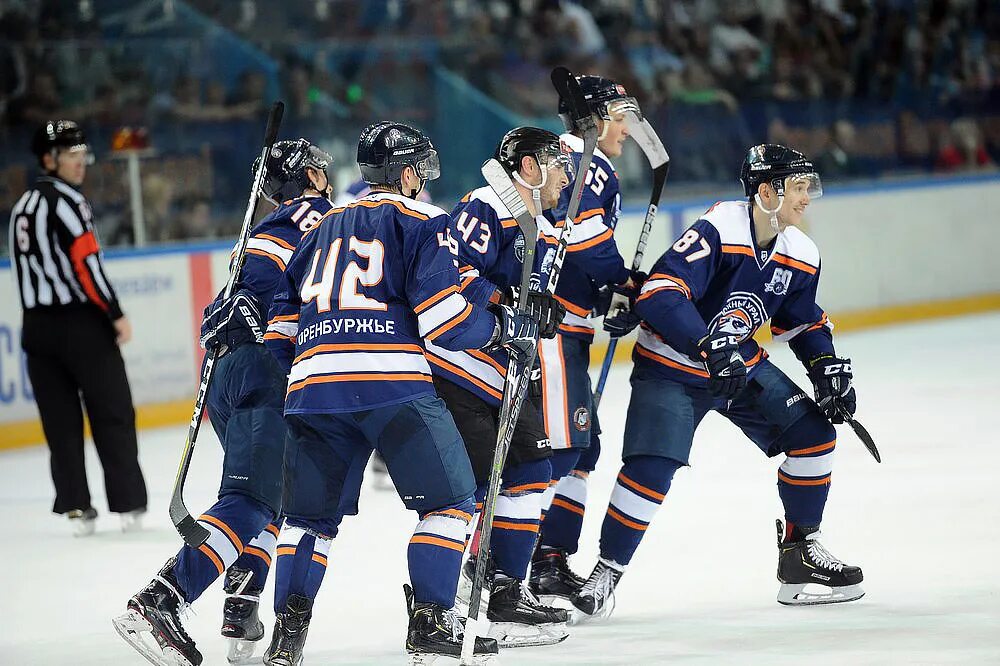 Южный урал оренбургская область. Южный урал вхл форма. Новотроицк губерлинские горы. Гора чатыр тау в азнакаево. Степная зона южного урала.