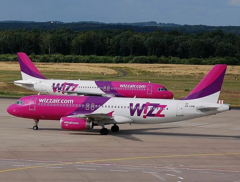Виз эйр авиакомпания. Wizz air самолеты. модель самолета авиакомпании wizz air. авиакомпания венгрии wizzair. самолет wizz air кишинев.