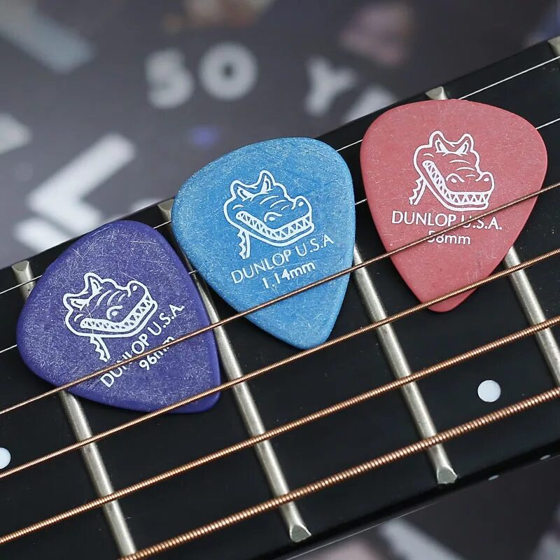 Гитарный медиатор. Медиатор dunlop 2 мм. dunlop gator grip. медиатор для бас гитары. dunlop gator 0.96.
