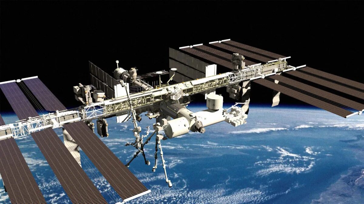 Как называется международная станция. Международная Космическая станция МКС. Станция МКС В космосе. Космическая орбитальная станция МКС. Международная Космическая станция (МКС) В 1998 году.