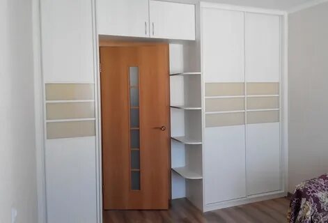 Шкафы вокруг