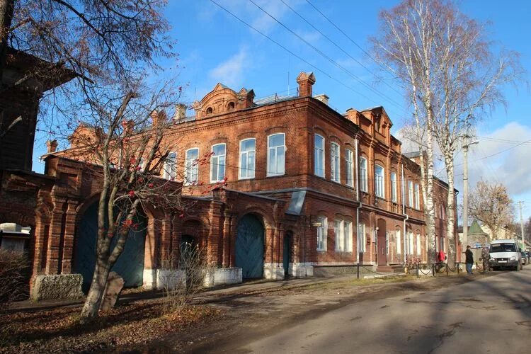 Памятник архитектуры регионального значения. Купеческие особняки астрахани. Памятник архитектуры регионального значения. Сарапул, ул. Дворец в задонске.