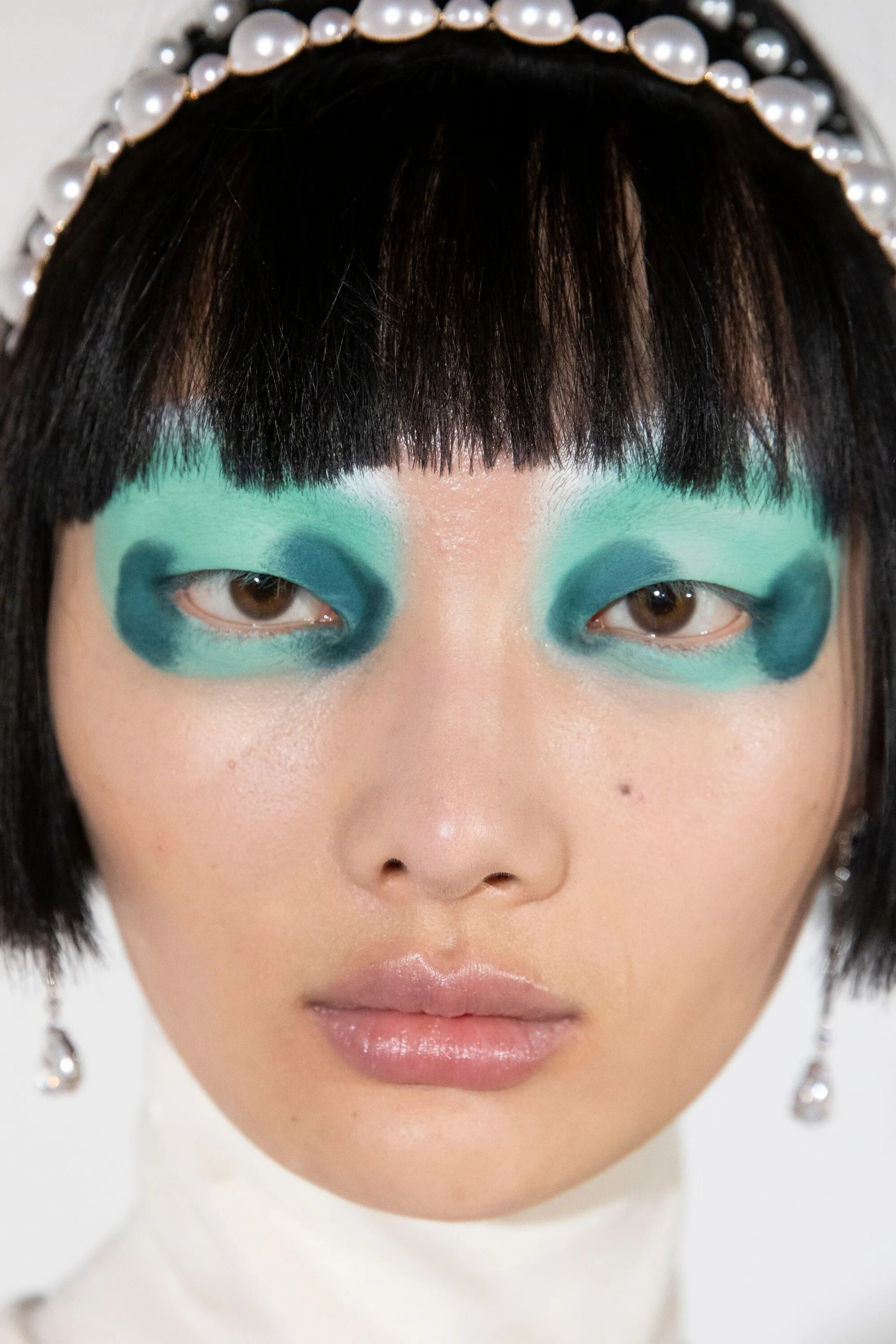Make up 2025. Тренды макияжа. макияж 2025. трендовый макияж. подиумный макияж 2025.