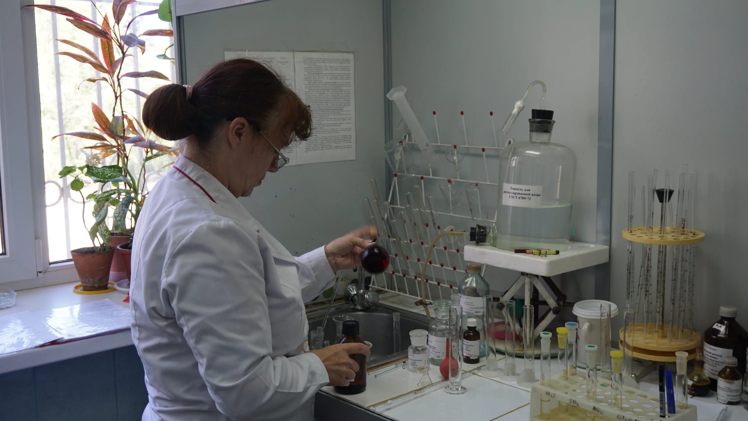 Шеф лаборатории 3. Шеф лаборатории 3. Александр прокофьев биокад. Владимир миронов биопечать. Лаборатория оформление.