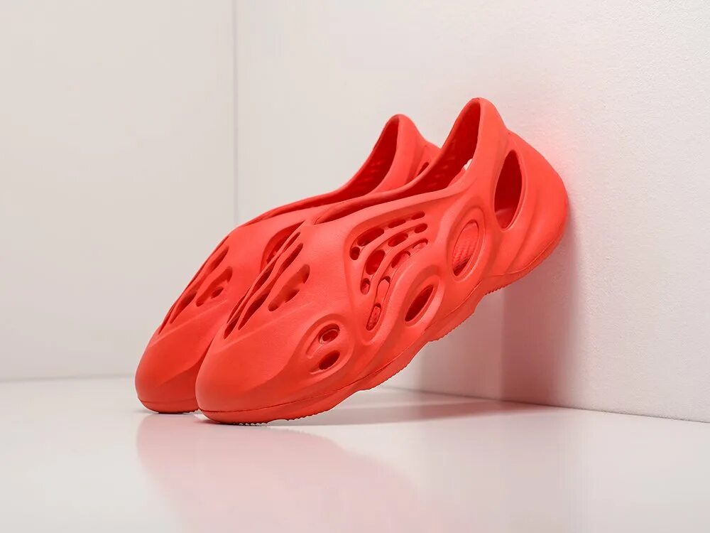 Adidas originals yeezy foam. Yeezy foam runner mx cream clay. Adidas yeezy foam runner мужские. Кроссовки adidas yeezy foam. Адидас yeezy foam runner.